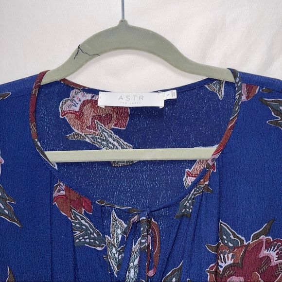 ASTR dress - Picture 2 of 3